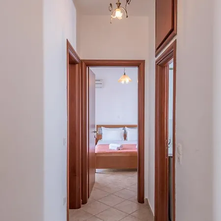 Delis Apartment