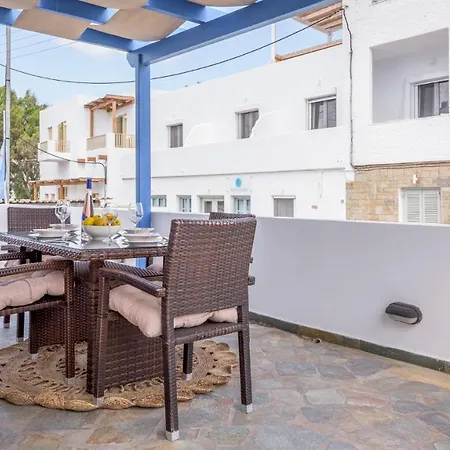 Apartment Delis Adamantas (Milos)